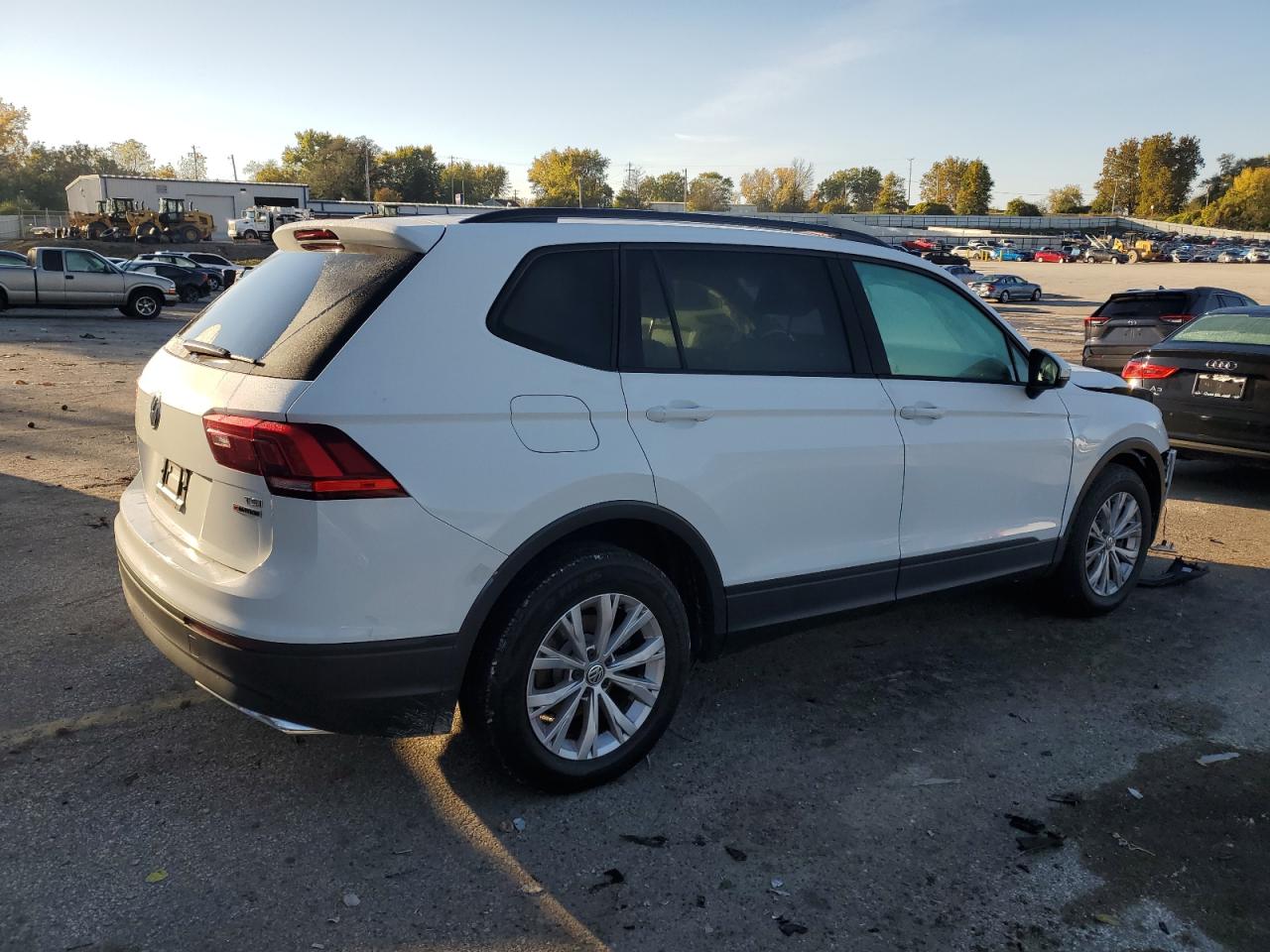 VOLKSWAGEN TIGUAN S
