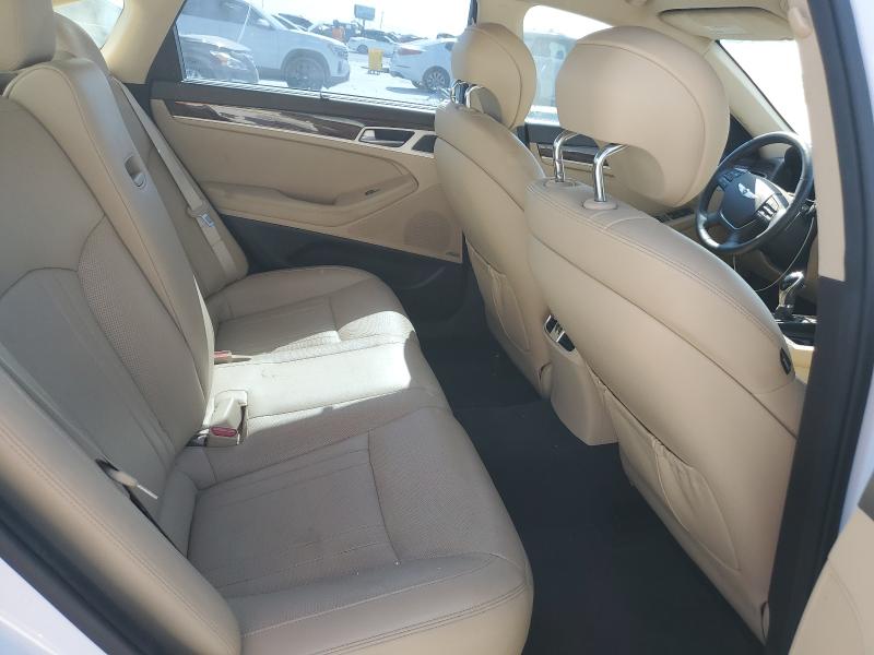 2016 HYUNDAI GENESIS 3. KMHGN4JE6GU107876