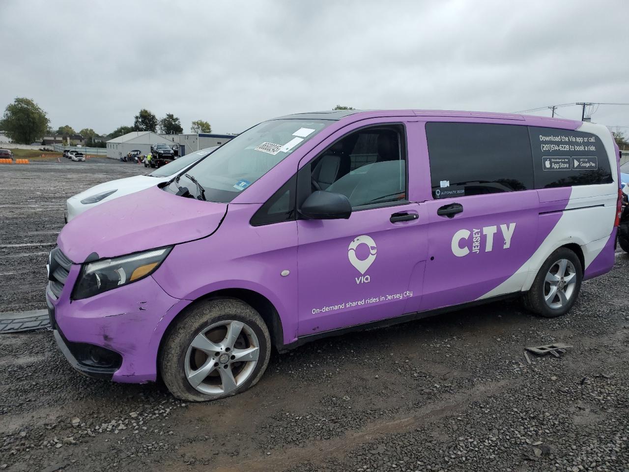 MERCEDES-BENZ METRIS