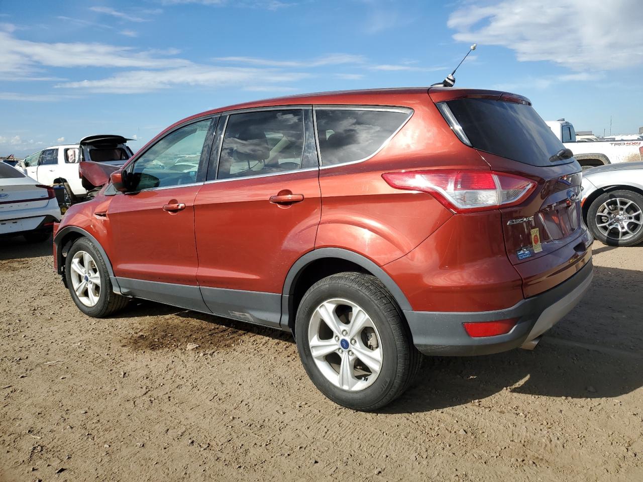 FORD ESCAPE SE