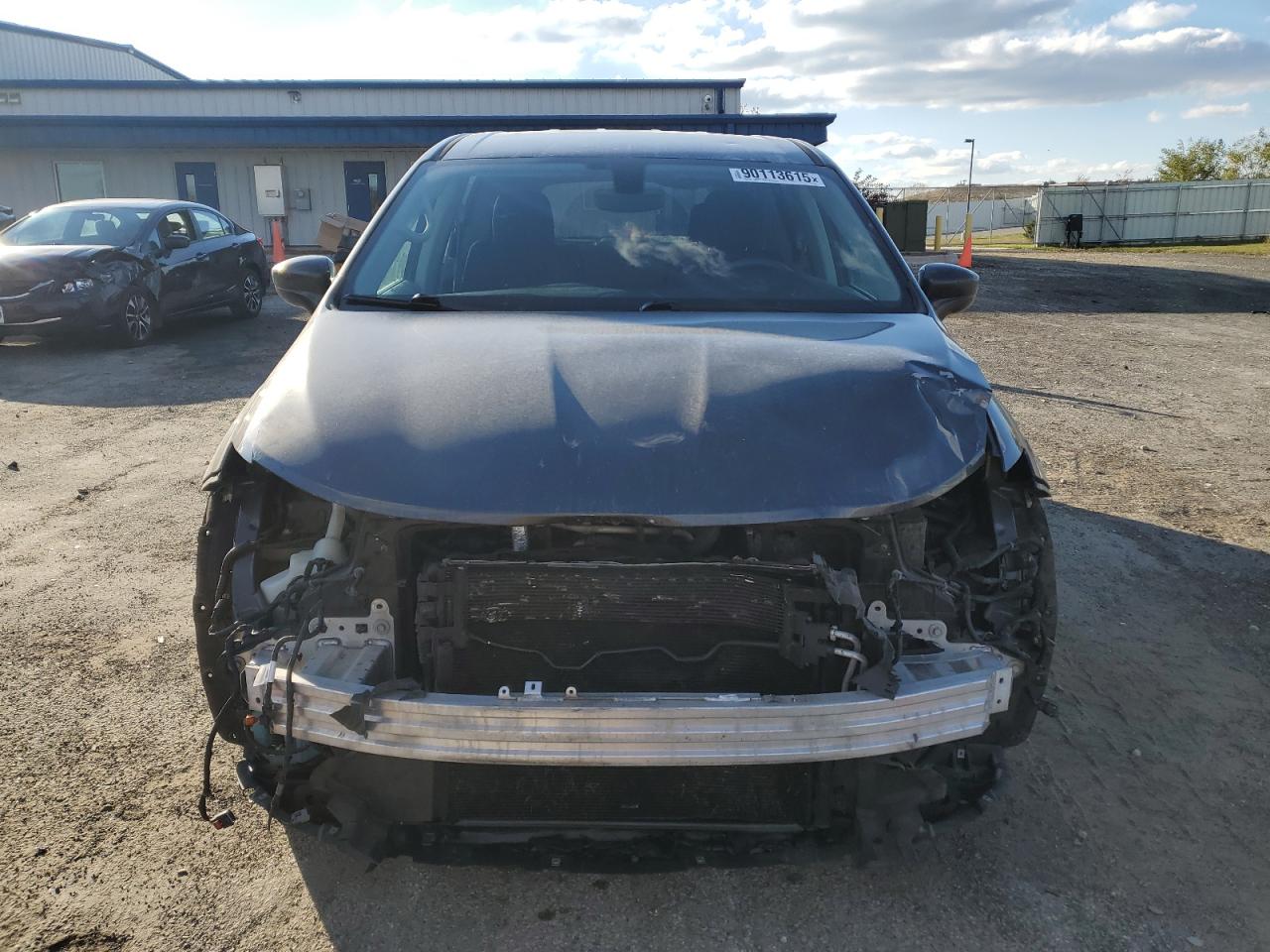 Lot #3302904973 2018 CHRYSLER PACIFICA T