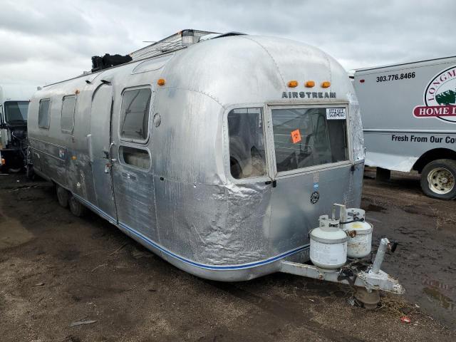 AIRSTREAM LAND YACHT