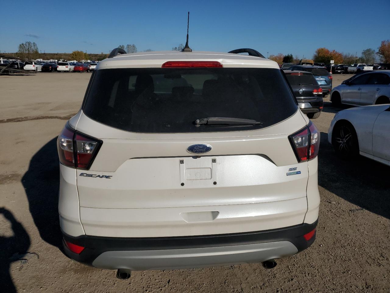 FORD ESCAPE SE