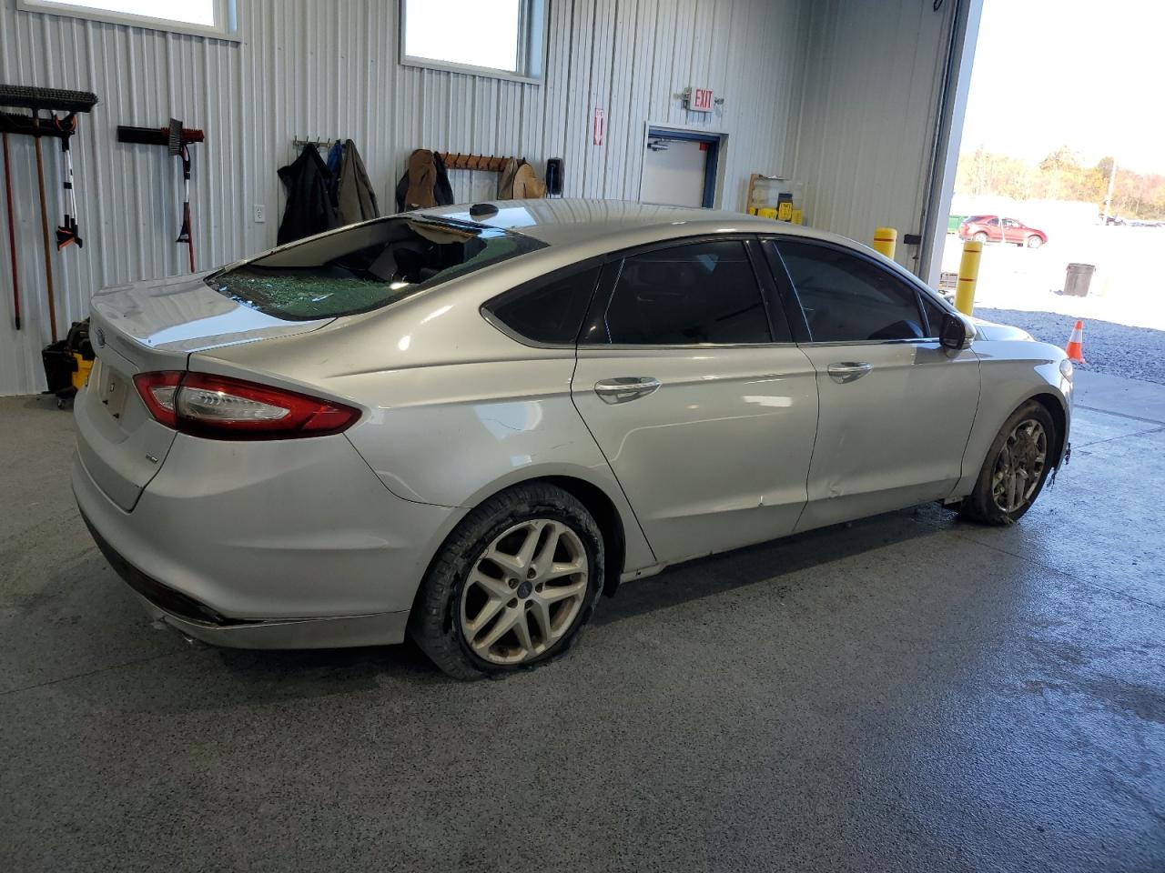 FORD FUSION SE