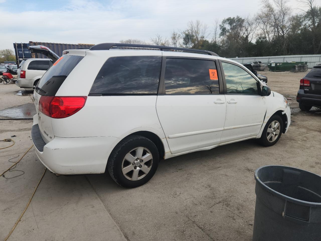 Lot #3301868980 2009 TOYOTA SIENNA CE
