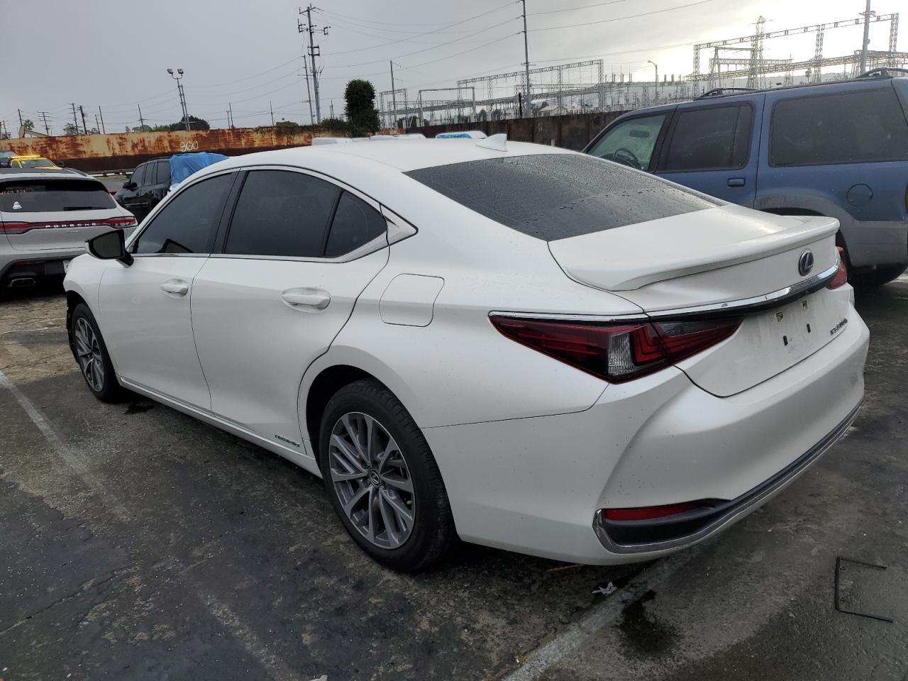 LEXUS ES 300H BASE