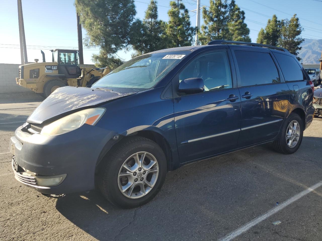 Lot #3302849886 2005 TOYOTA SIENNA XLE