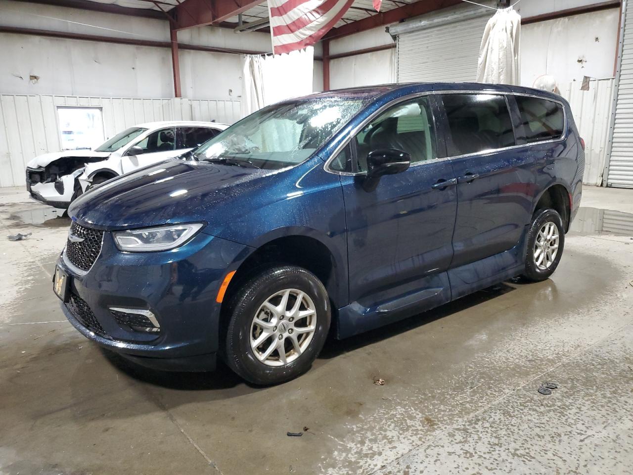 CHRYSLER PACIFICA TOURING L