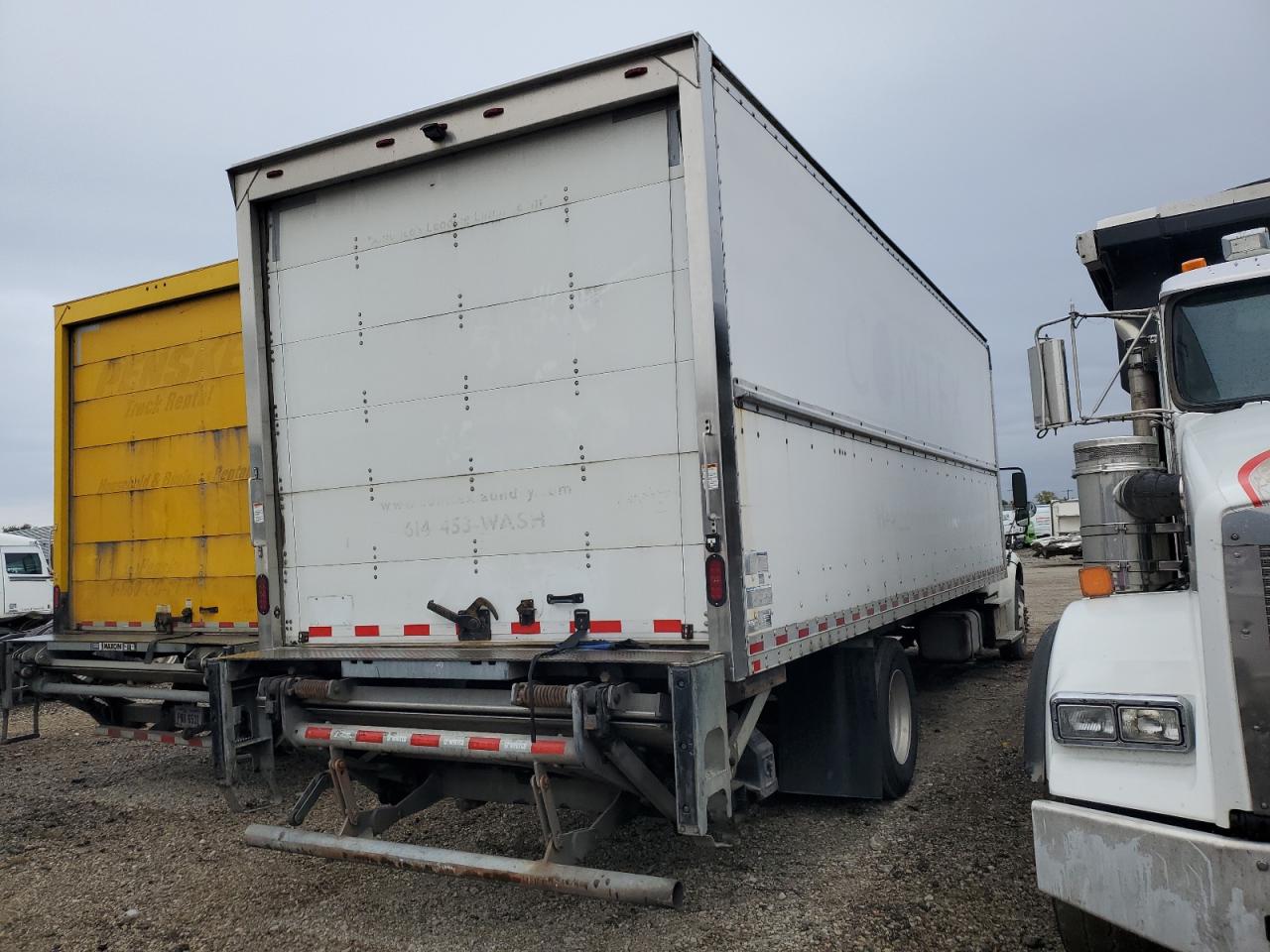 Lot #3301605752 2018 FREIGHTLINER M2 106 MED