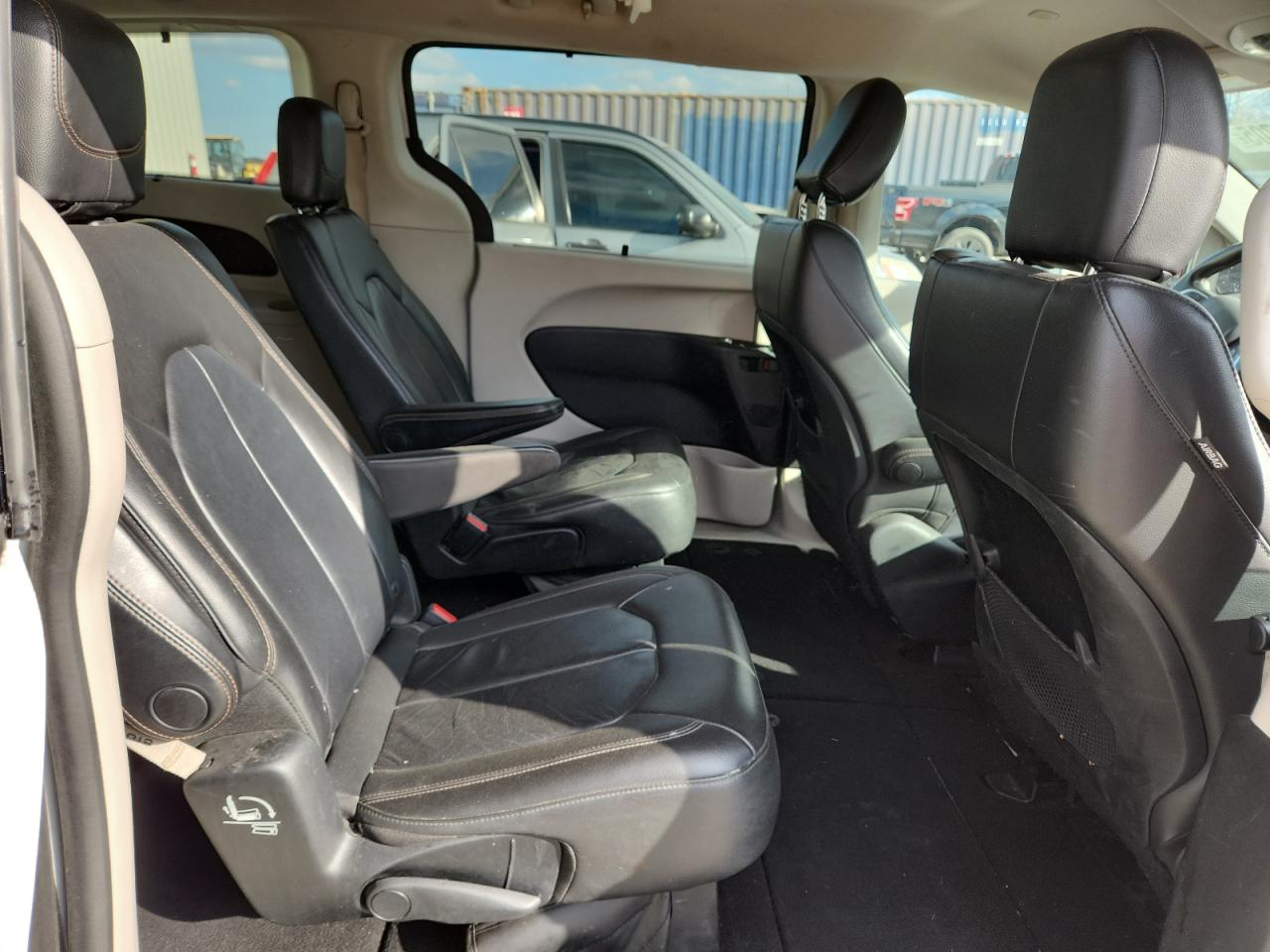 CHRYSLER PACIFICA TOURING L