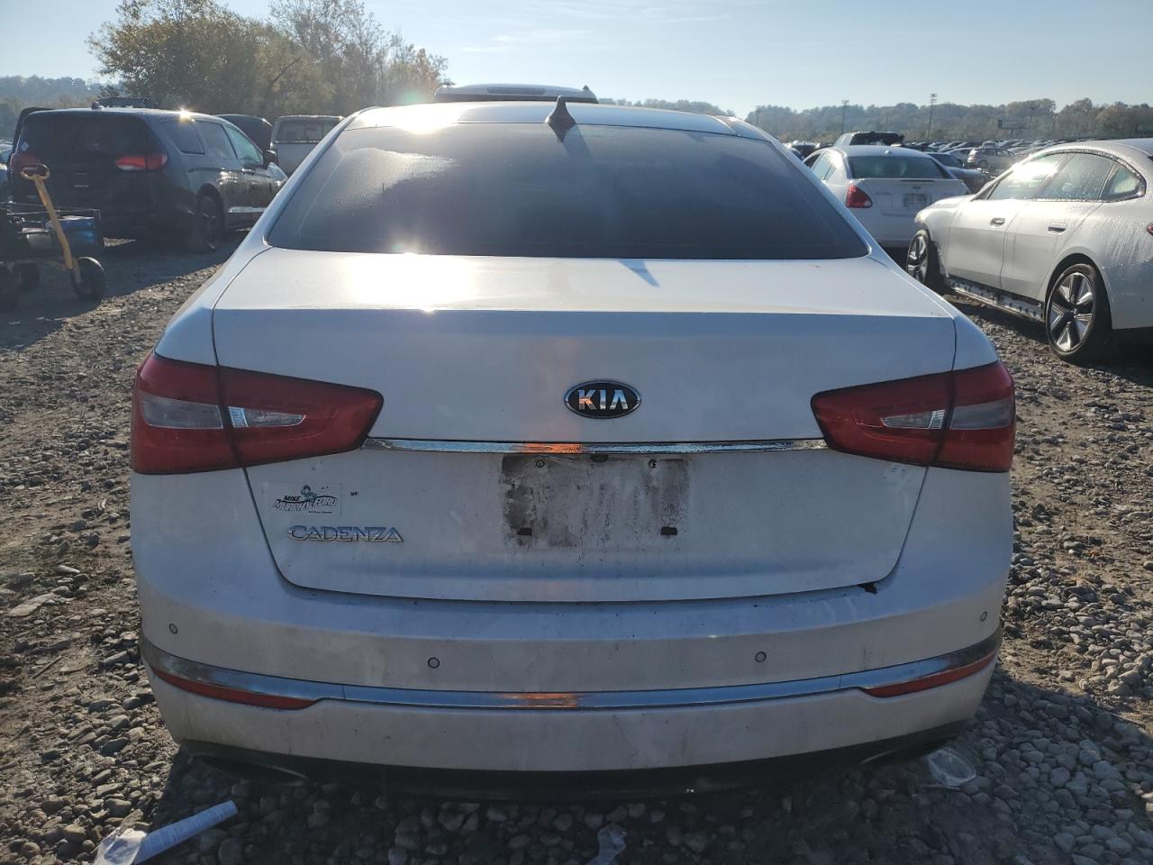 KIA CADENZA PREMIUM