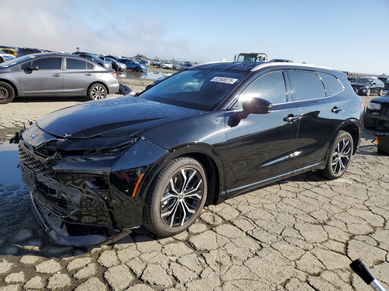 Lot #3302835906 2025 TOYOTA CROWN SIGN