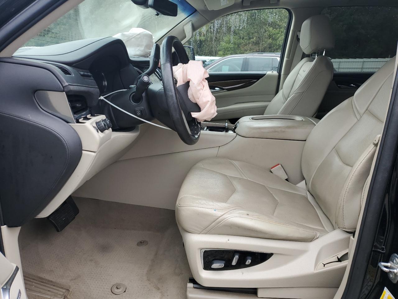 CADILLAC ESCALADE PREMIUM LUXURY