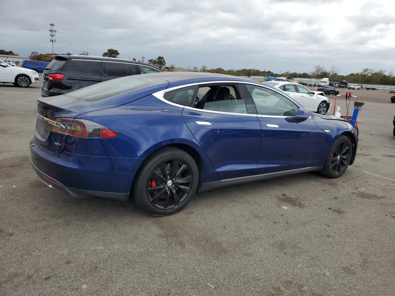TESLA MODEL S