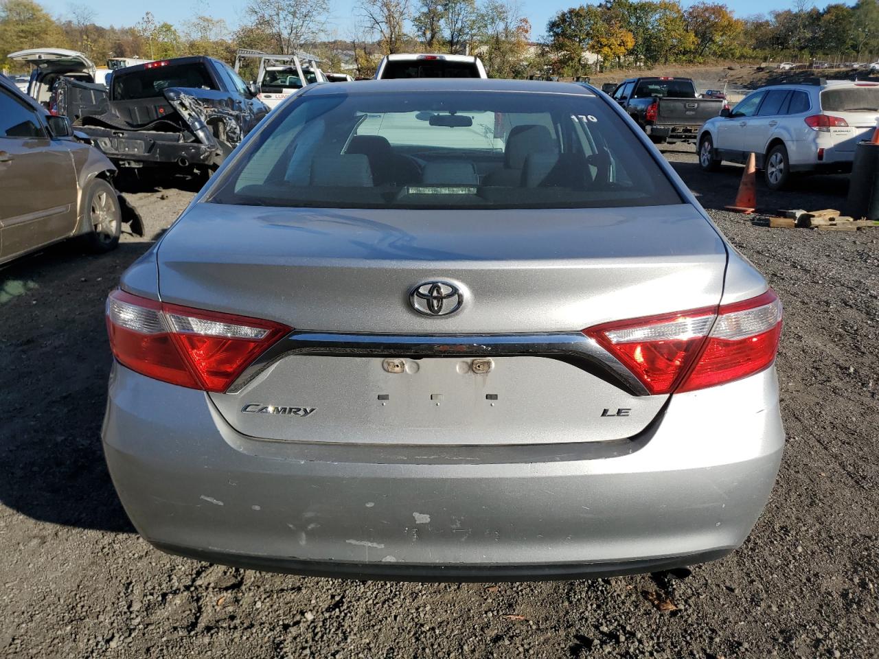 TOYOTA CAMRY LE