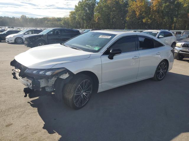 Global Auto Auctions: 2019 TOYOTA AVALON XLE