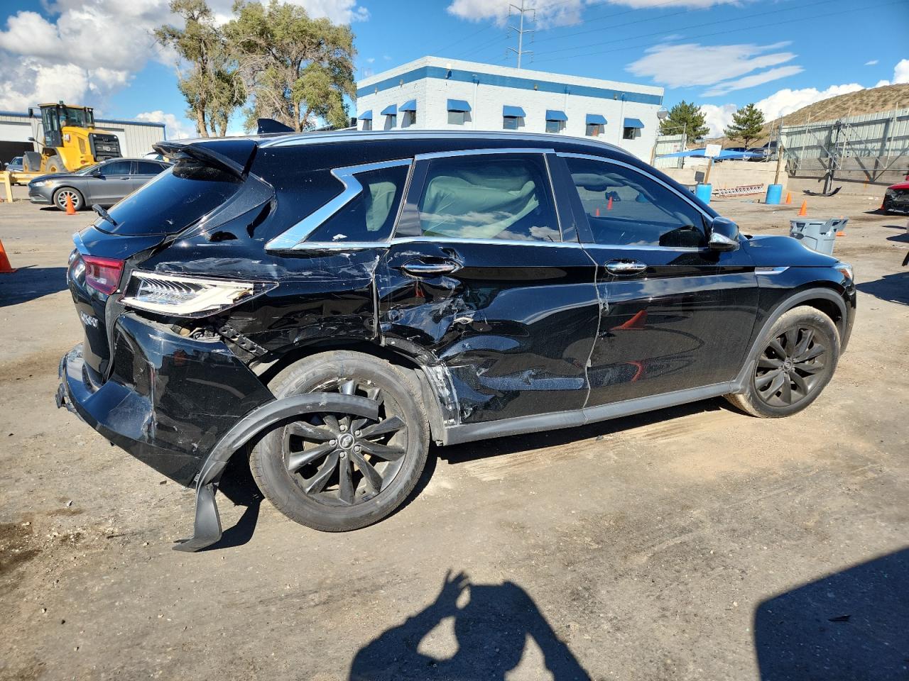 INFINITI QX50 ESSENTIAL