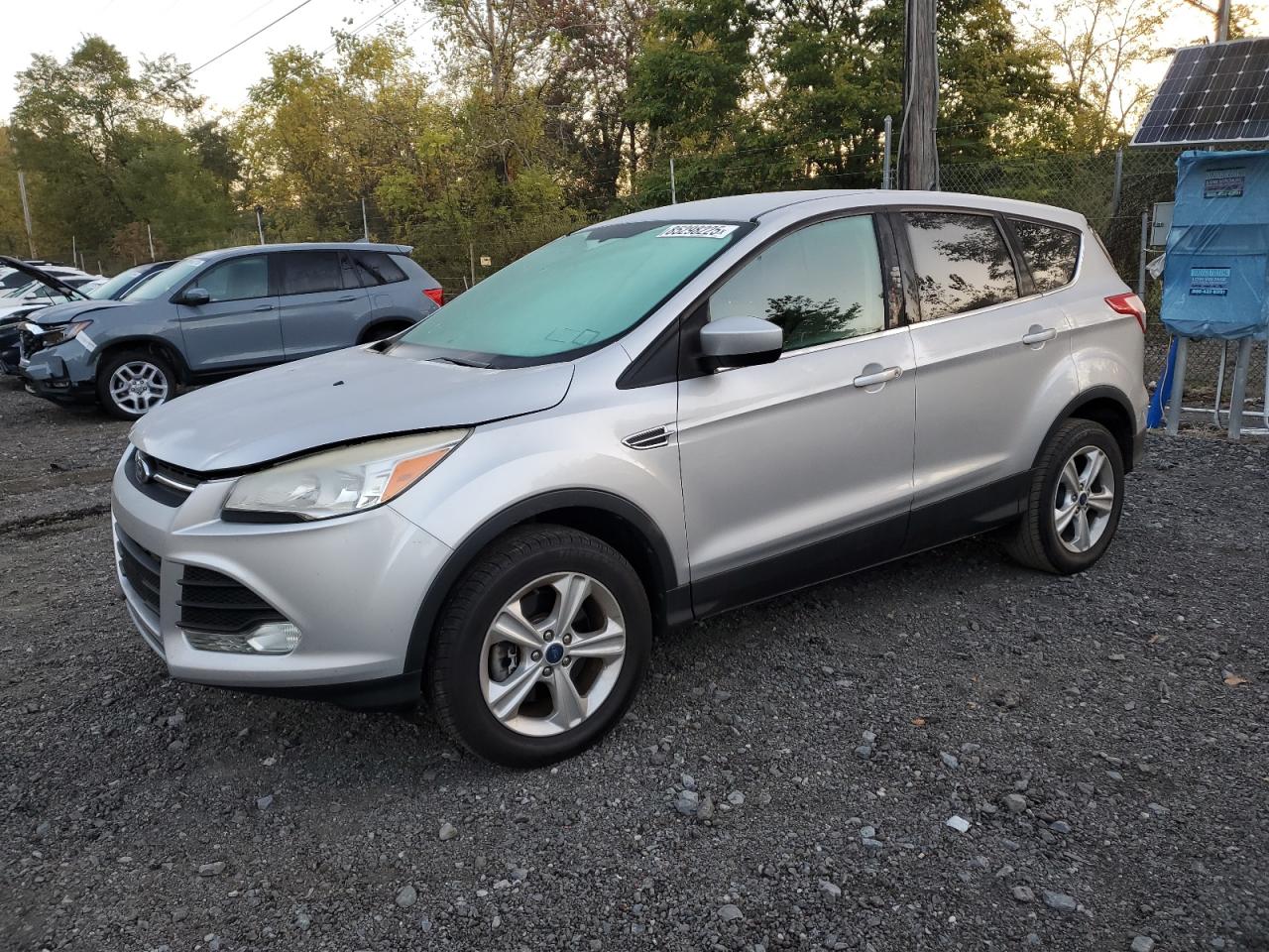 FORD ESCAPE SE