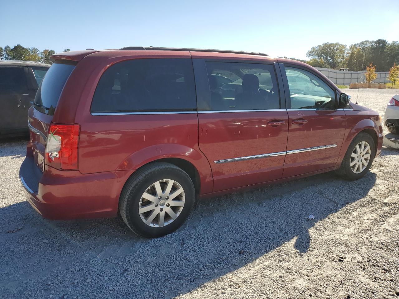 CHRYSLER TOWN & COUNTRY TOURING L