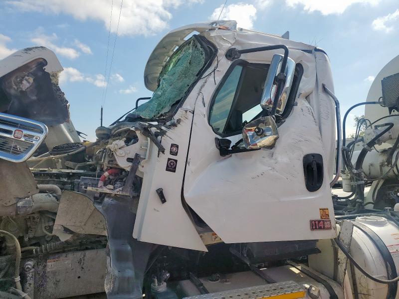 2023 FREIGHTLINER 114SD #3296506693