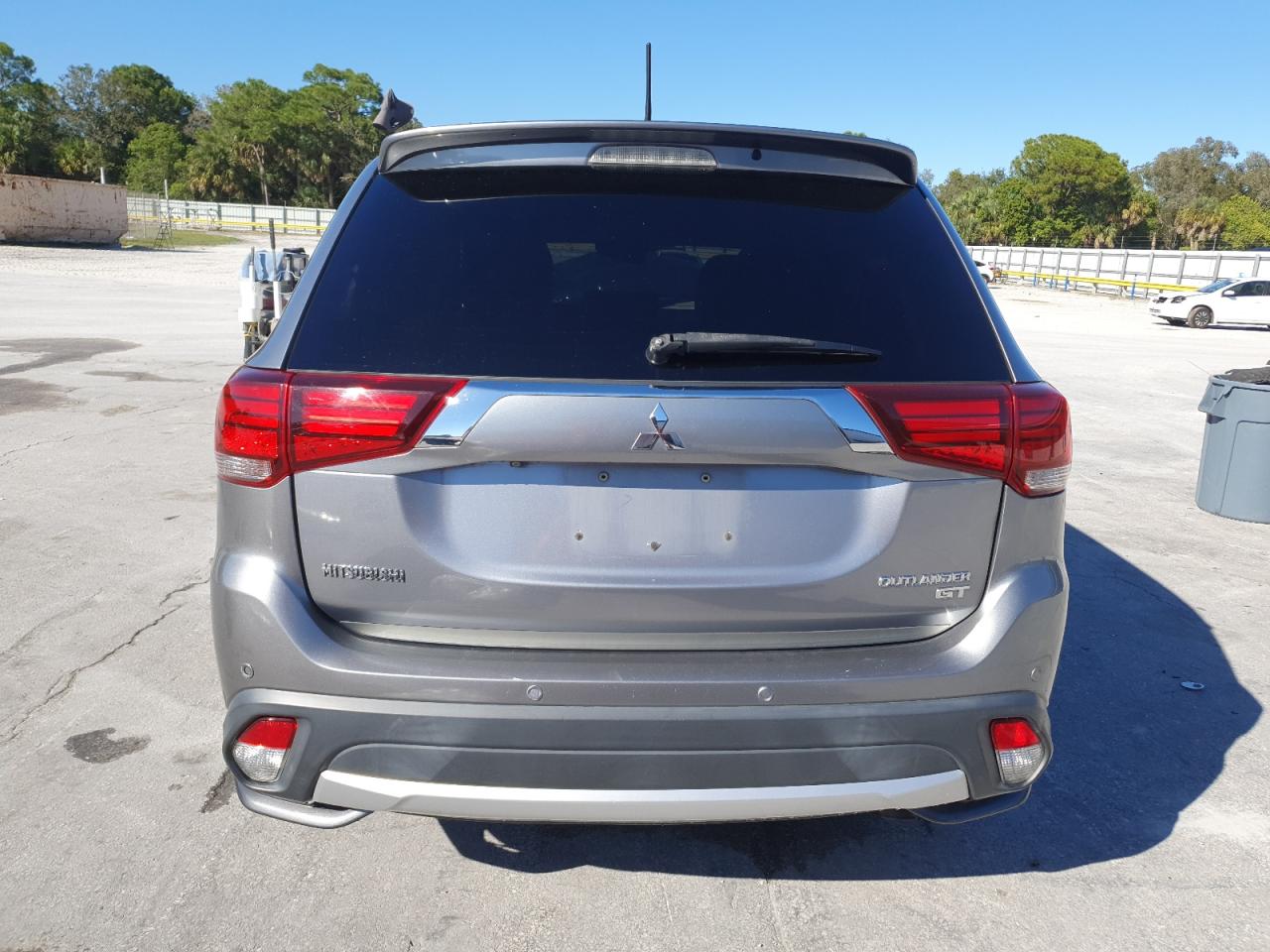 MITSUBISHI OUTLANDER GT