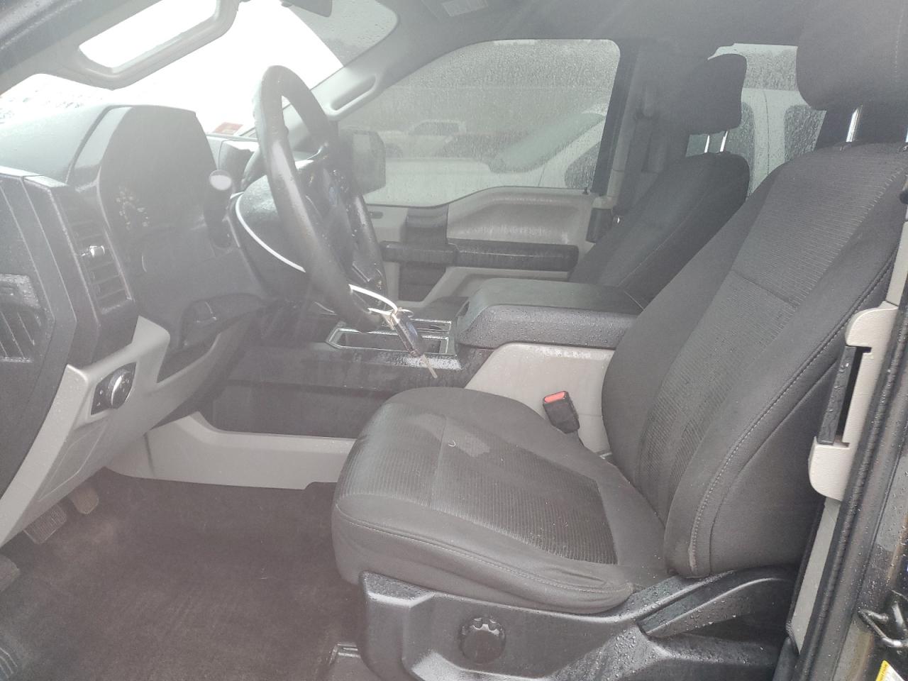 FORD F-150 SUPER CAB