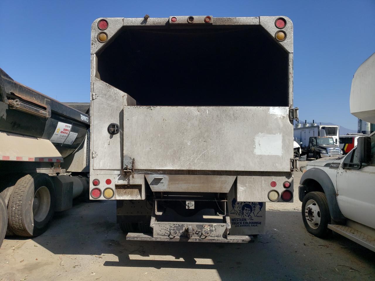 FORD F-750 SUPER DUTY