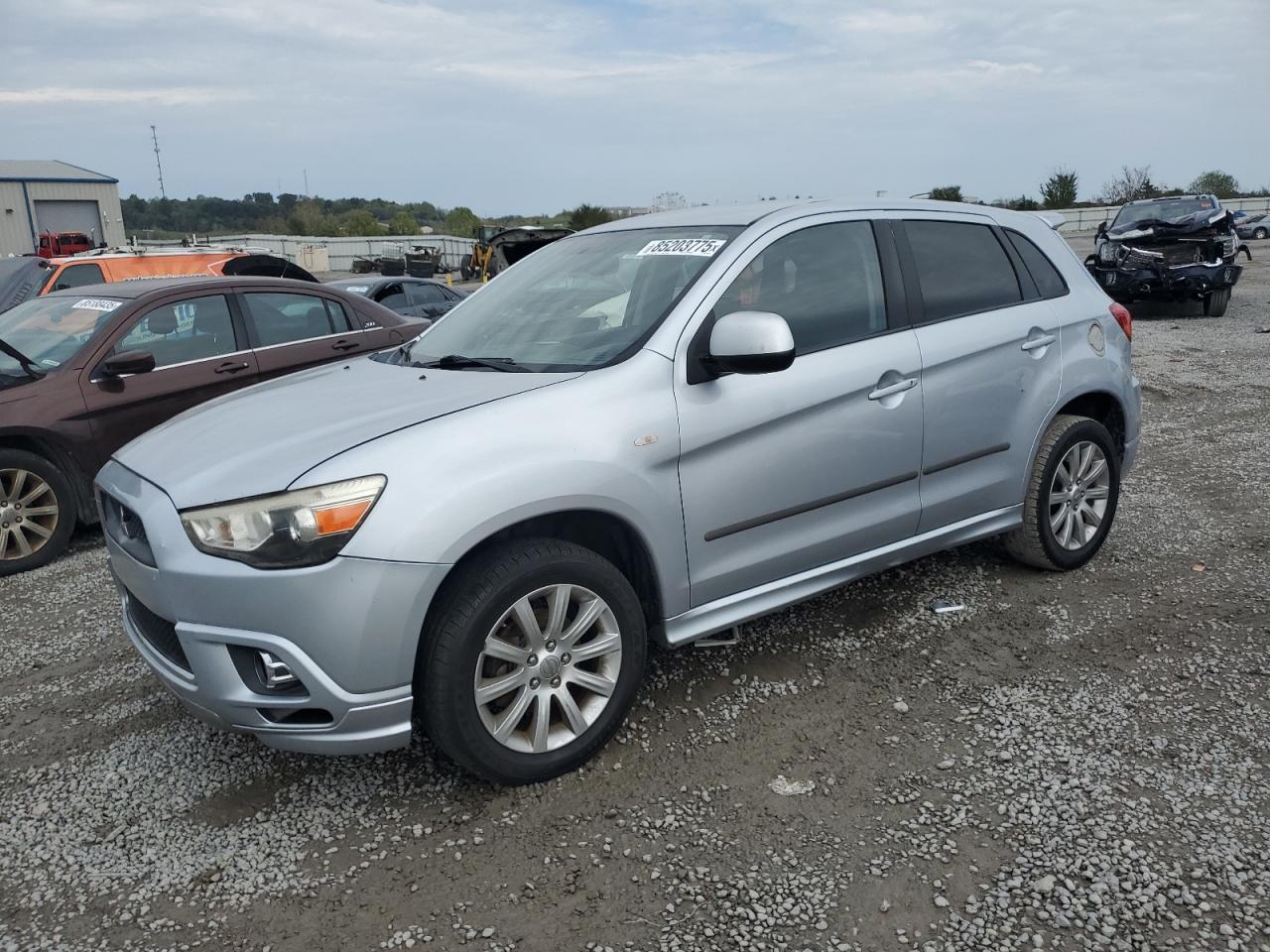 MITSUBISHI OUTLANDER ES