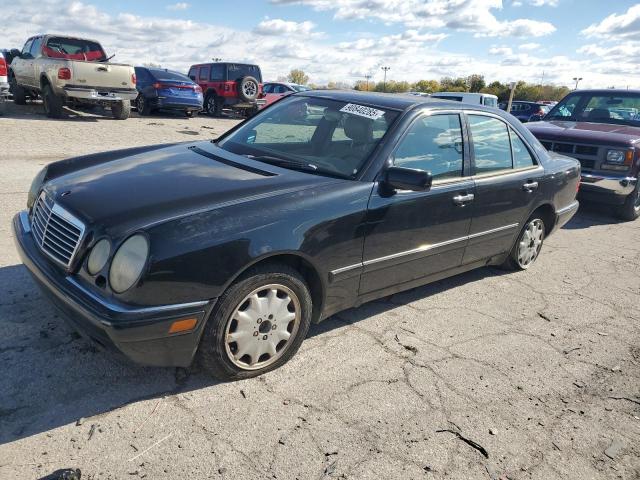 MERCEDES-BENZ E 300D