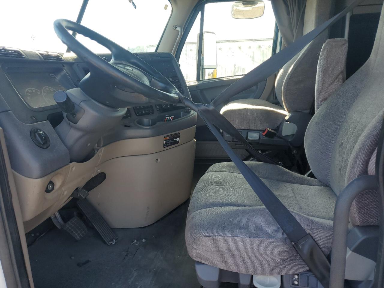 Lot #3270714862 2015 FREIGHTLINER CASCADIA