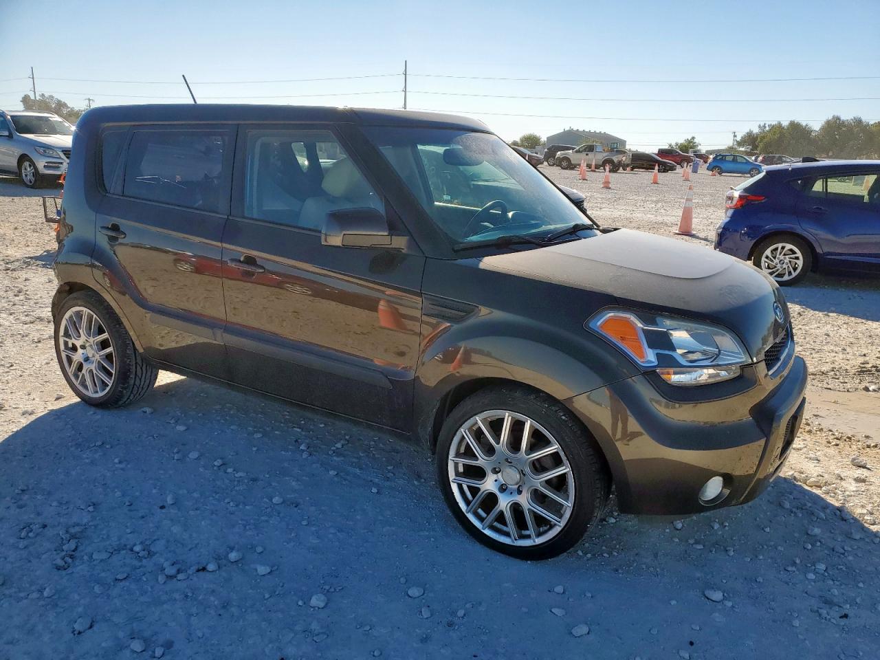 KIA SOUL +