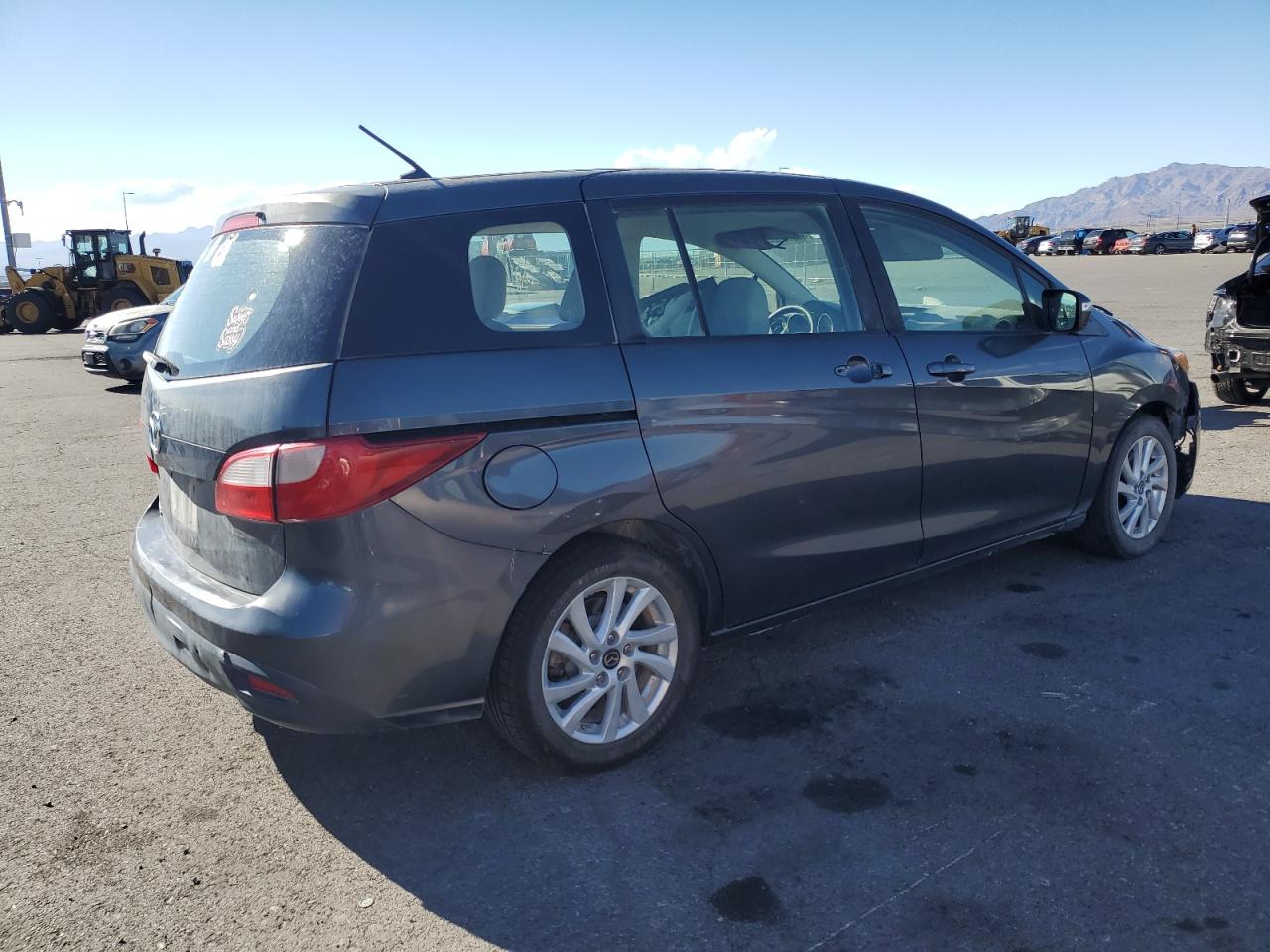 MAZDA 5