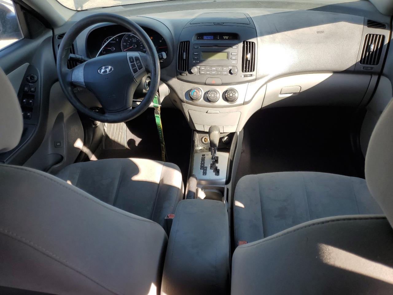 HYUNDAI ELANTRA BLUE