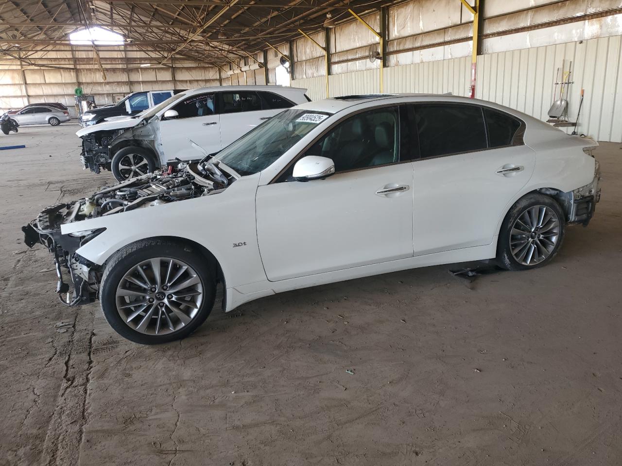 INFINITI Q50 LUXE