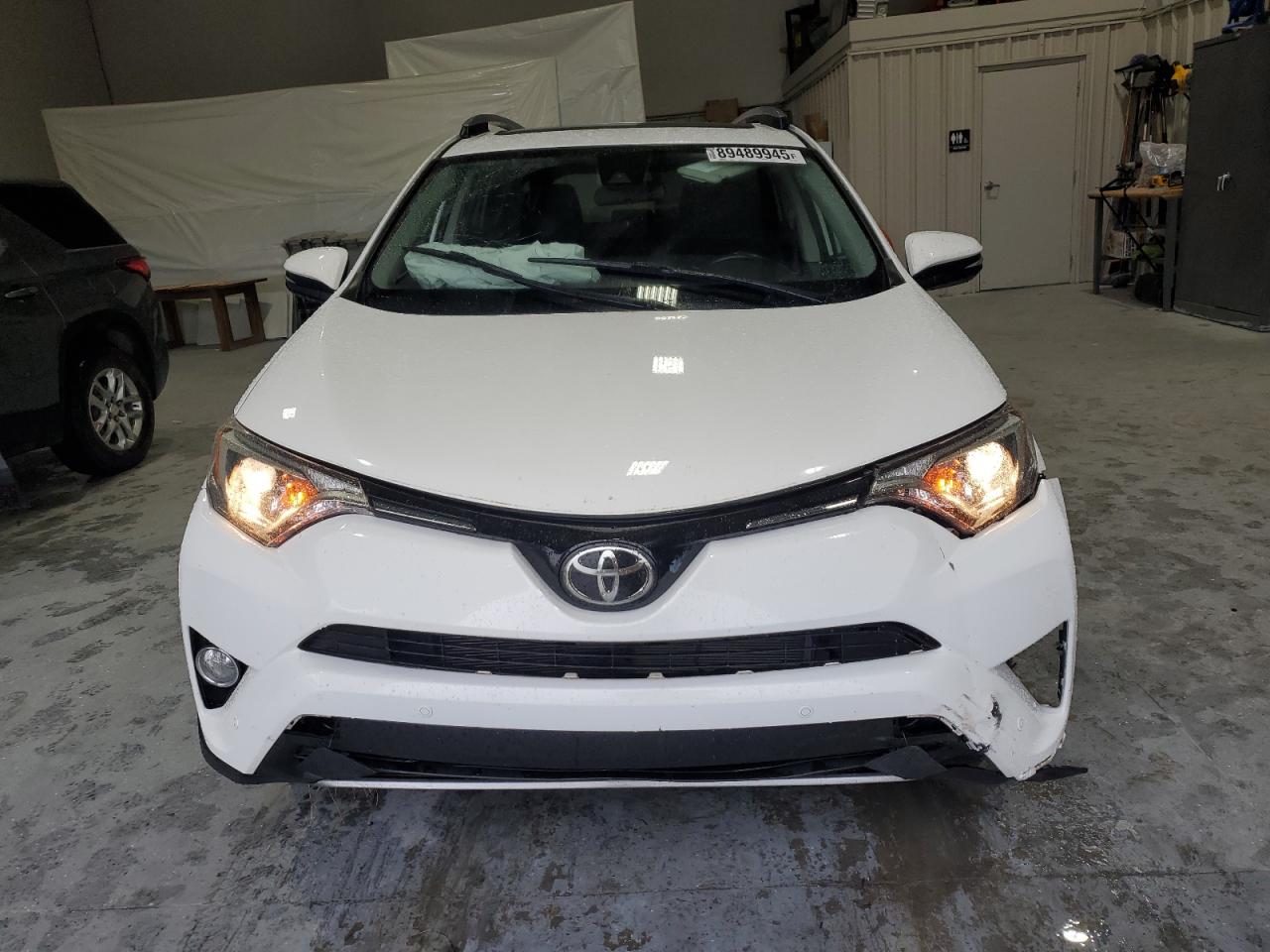 TOYOTA RAV4 ADVENTURE