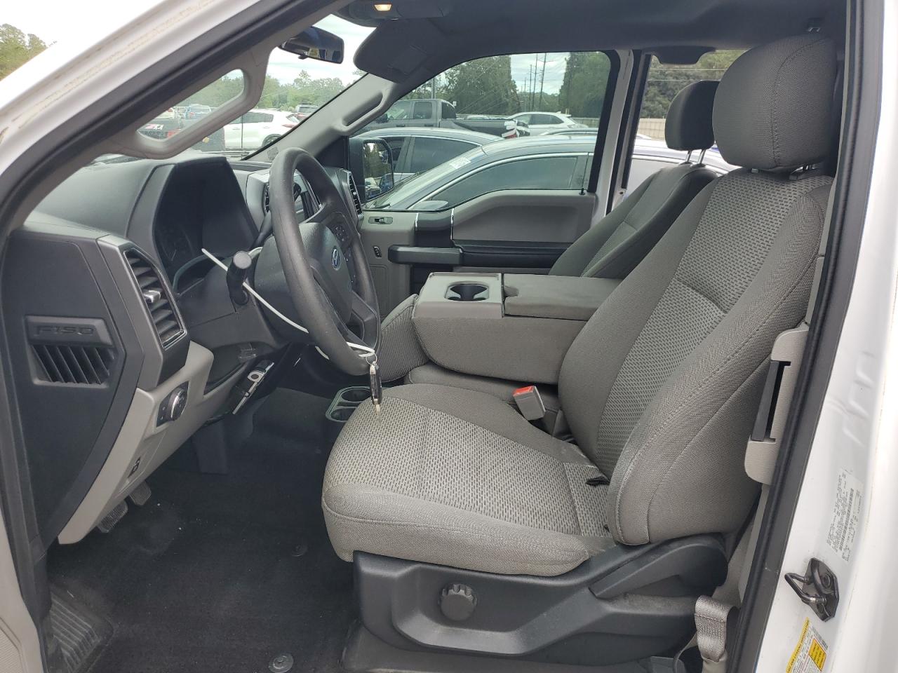 FORD F-150 SUPER CAB