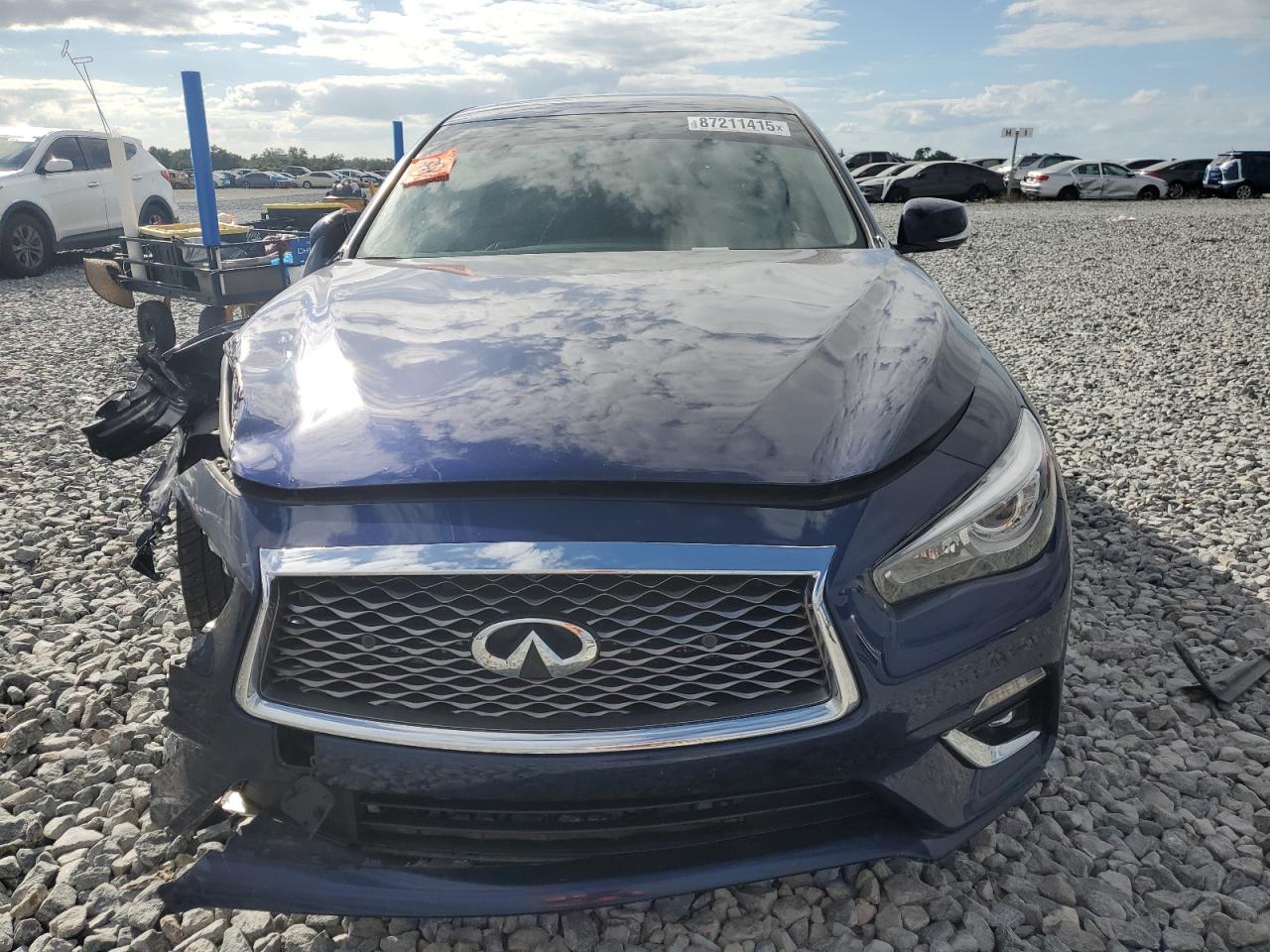 INFINITI Q50 LUXE