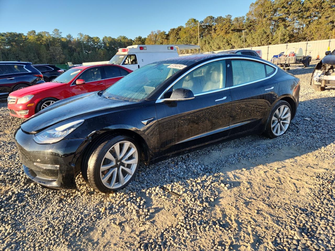 TESLA MODEL 3