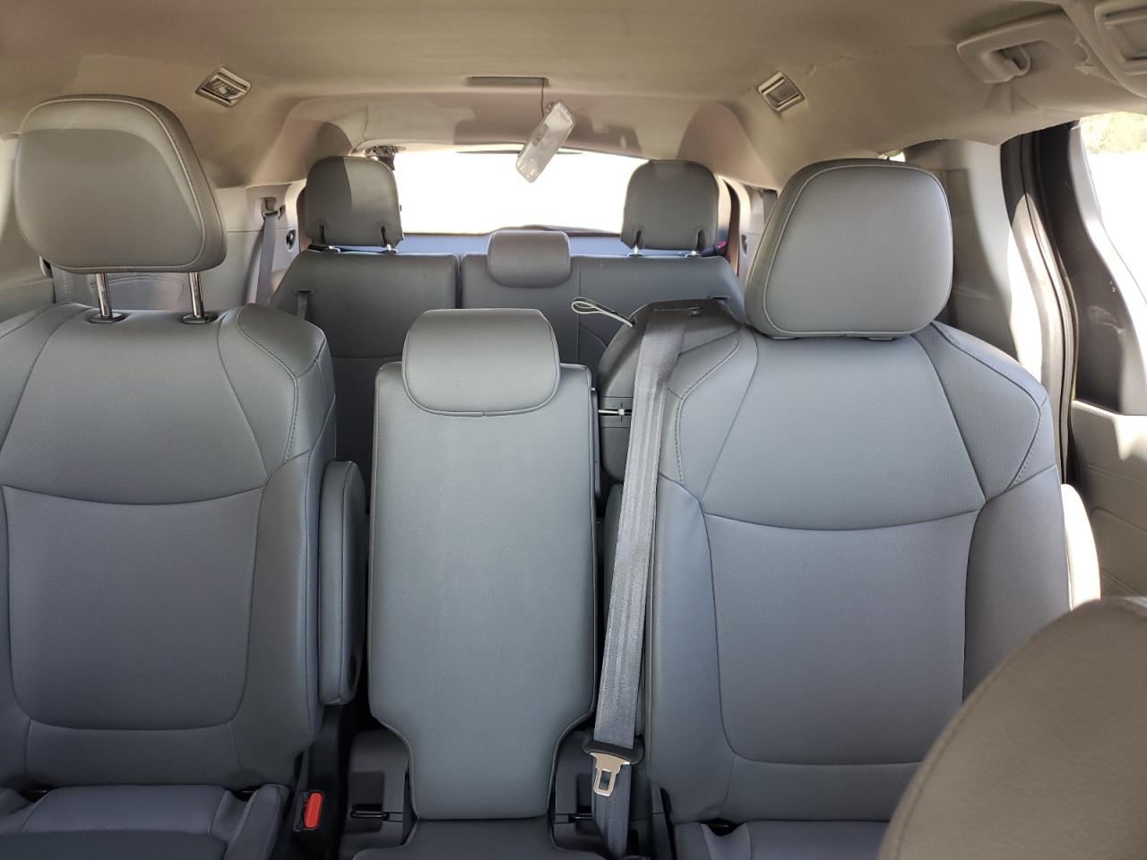 Lot #3317828196 2023 TOYOTA SIENNA XLE