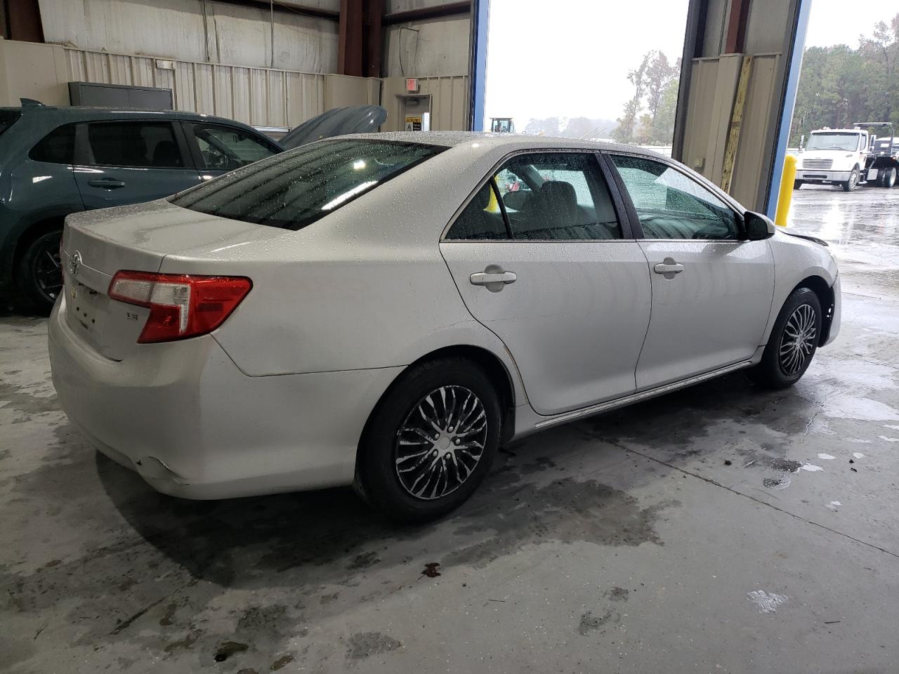 TOYOTA CAMRY L