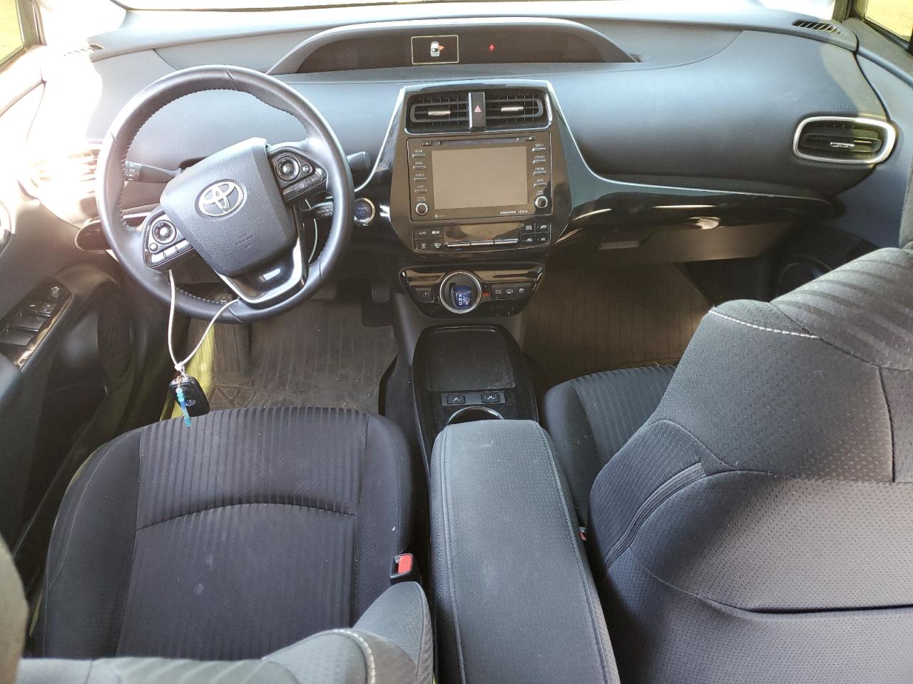 TOYOTA PRIUS PRIME LE