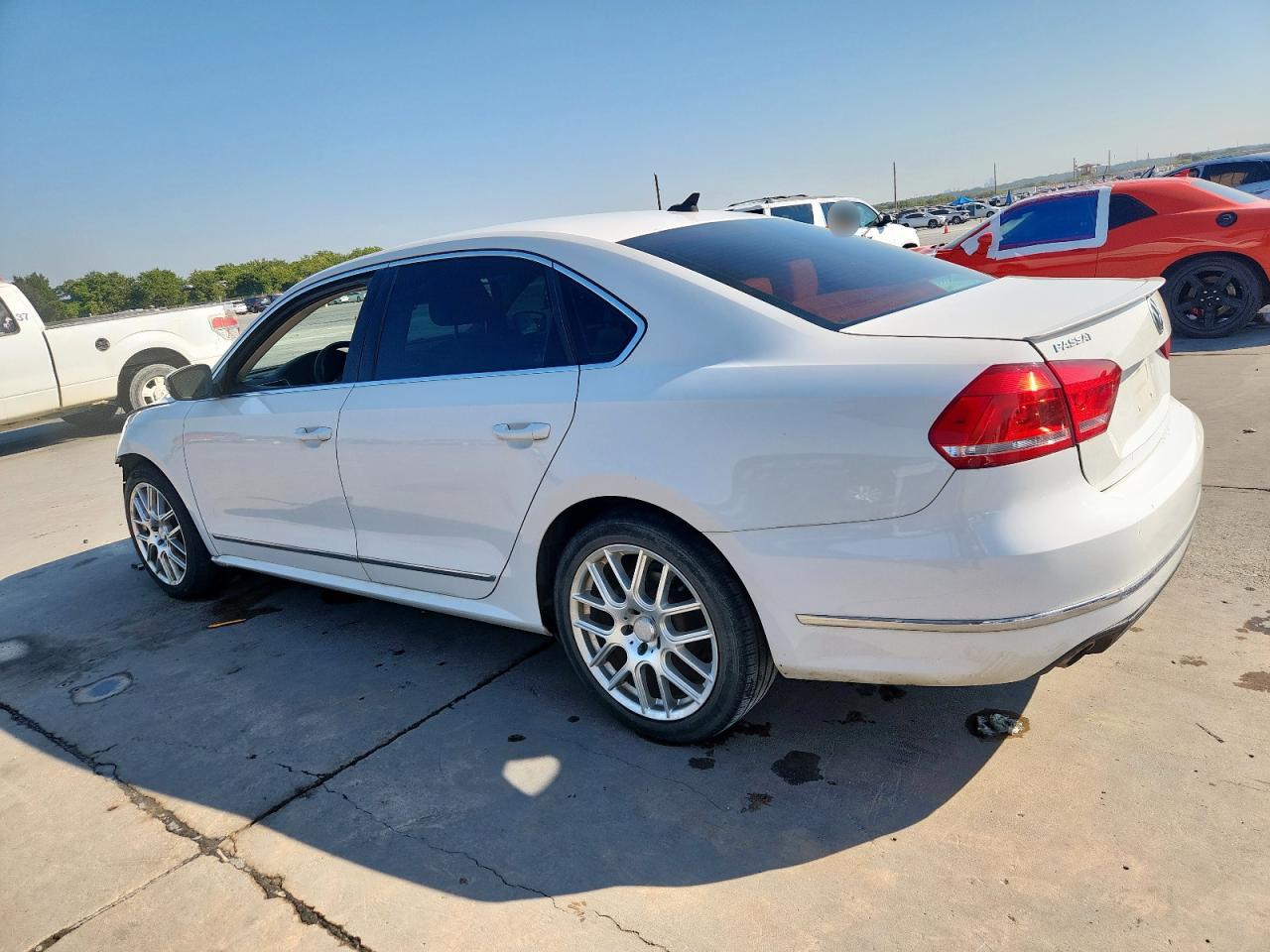 VOLKSWAGEN PASSAT SEL