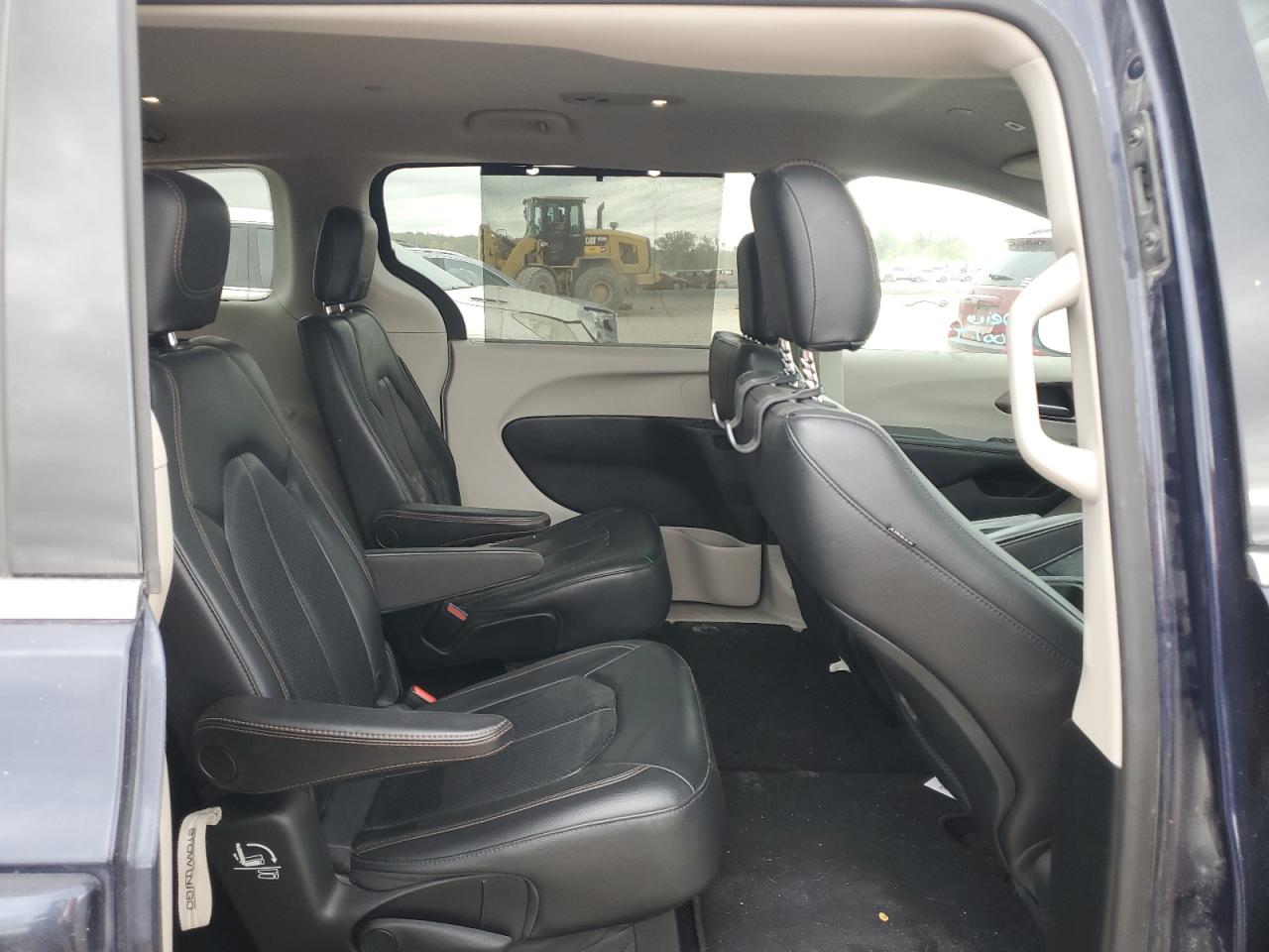 CHRYSLER PACIFICA TOURING L