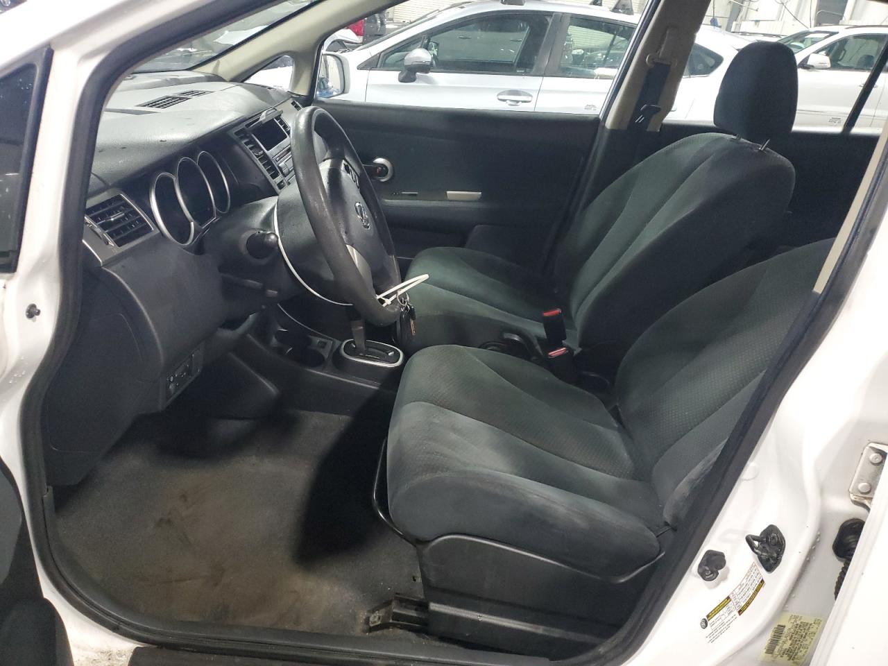 NISSAN VERSA S