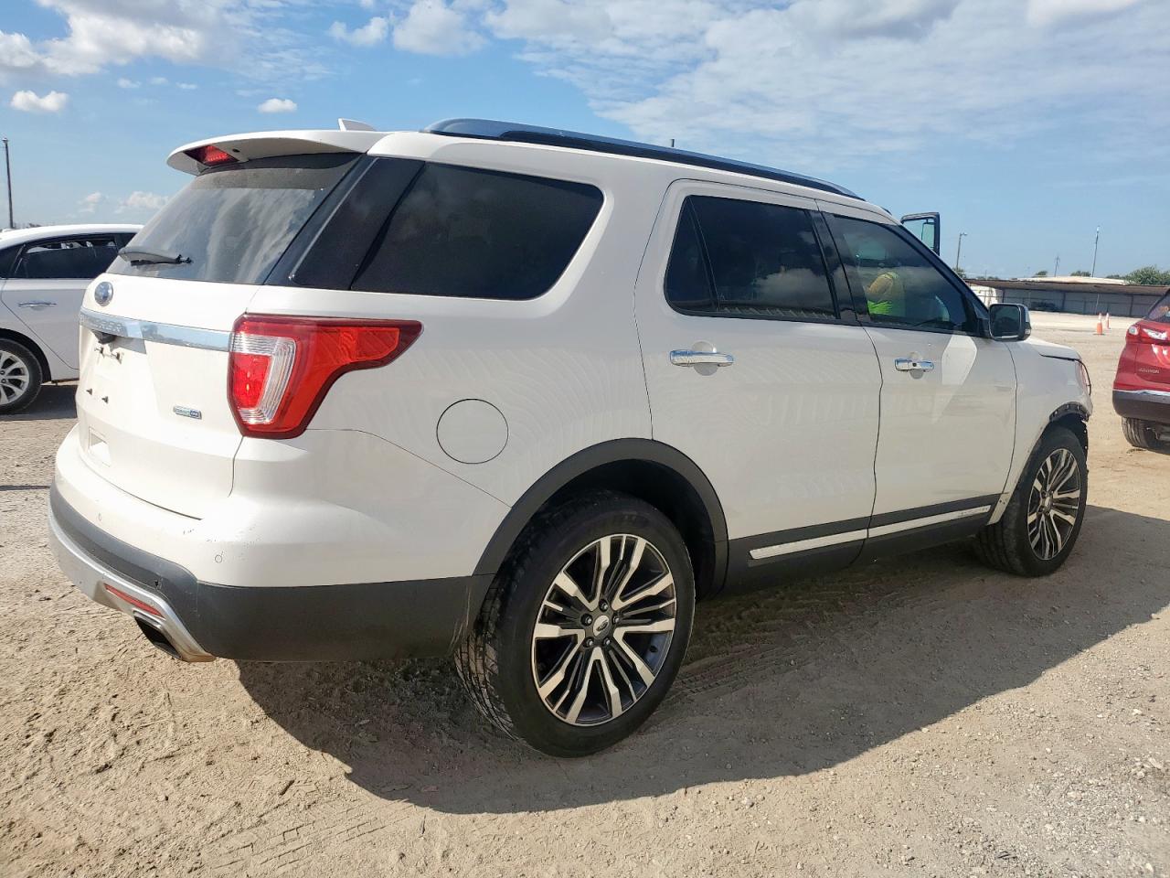 FORD EXPLORER PLATINUM