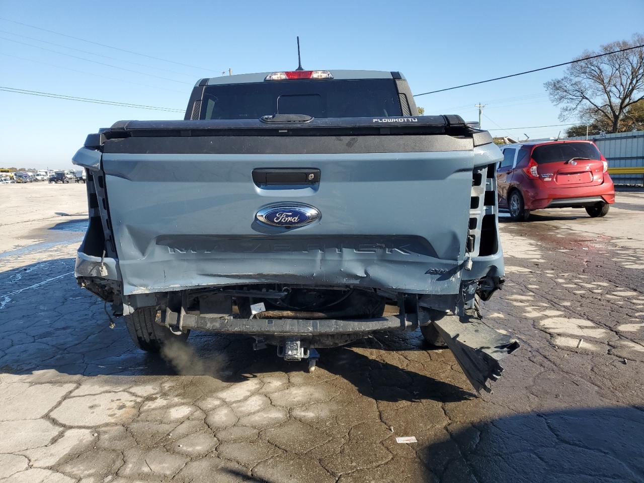 FORD MAVERICK LARIAT