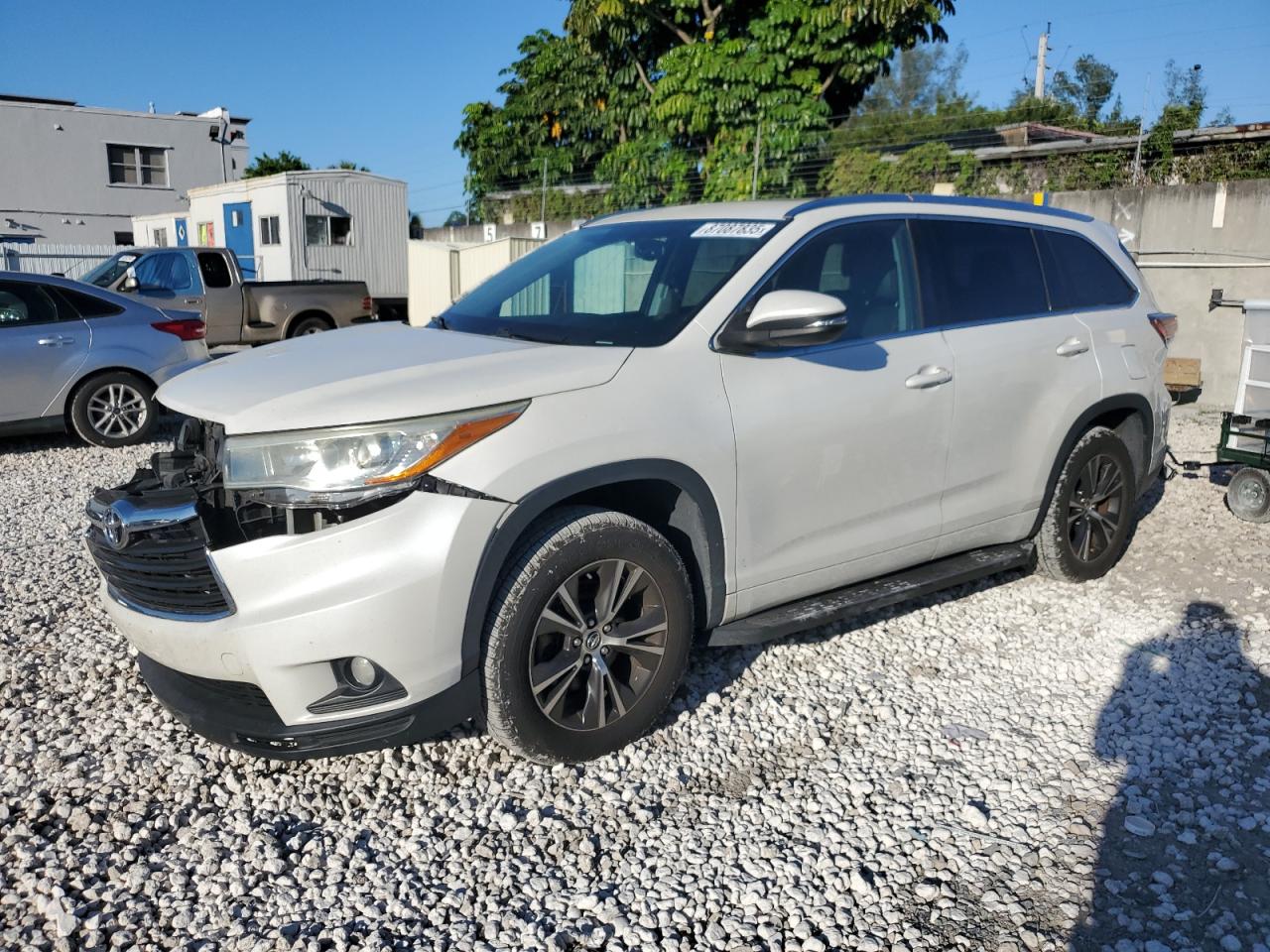 TOYOTA HIGHLANDER XLE