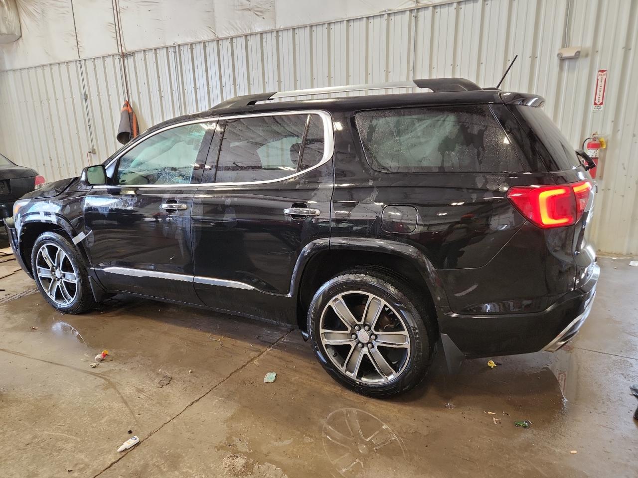 GMC ACADIA DENALI
