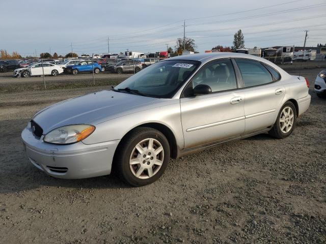 Global Auto Auctions: 2005 FORD TAURUS SE