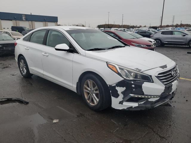 2015 HYUNDAI SONATA SE 5NPE24AF4FH151204